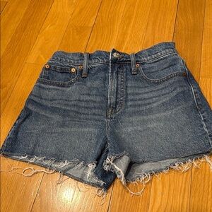 Madewell The perfect Jean shorts size 25 .